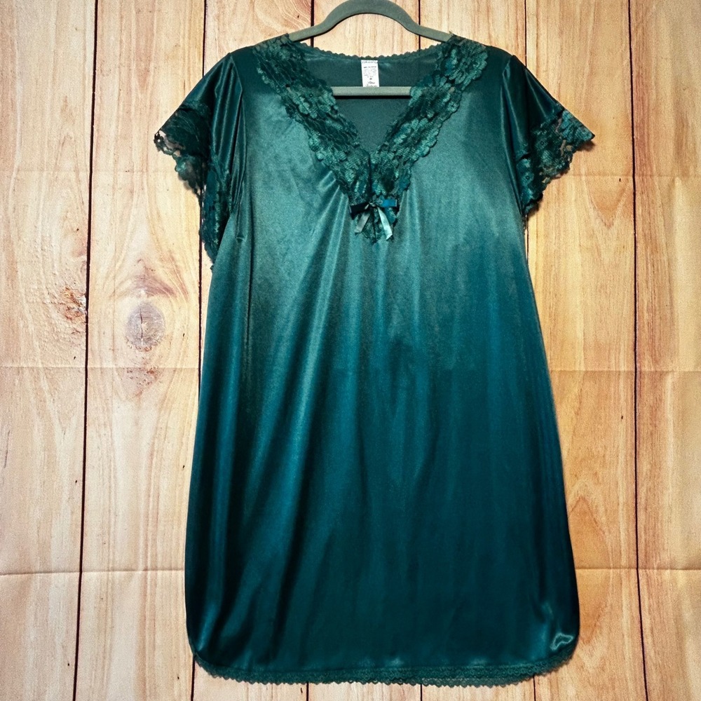 Vintage Petra Fashions Nightgown Womens M Emerald Green Satin Lace Trim Coquette